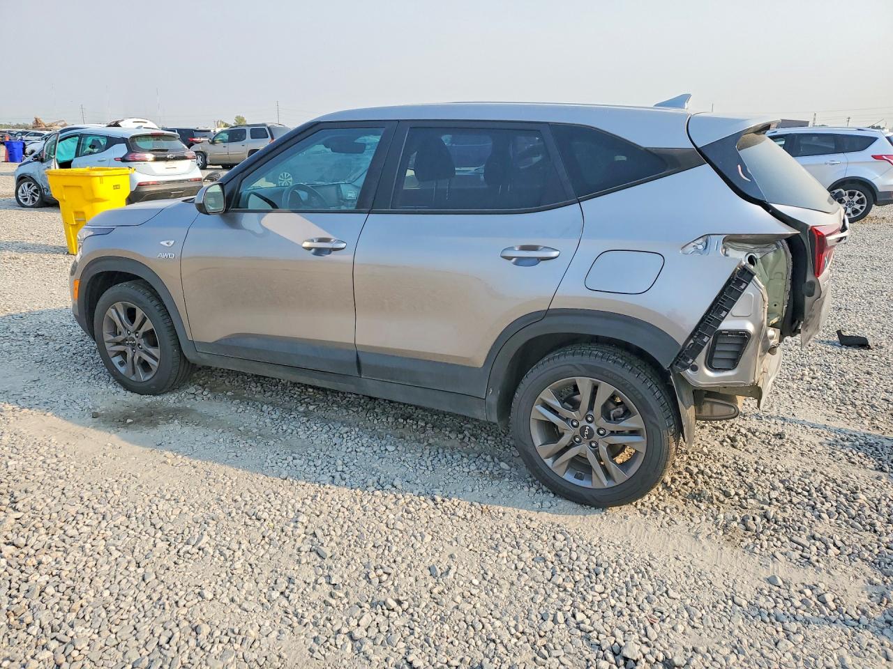 2022 KIA SELTOS LX