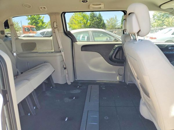 2017 DODGE GRAND CARAVAN SE