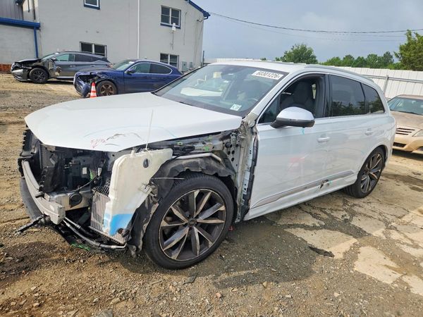 2022 AUDI SQ7 quattro Prestige