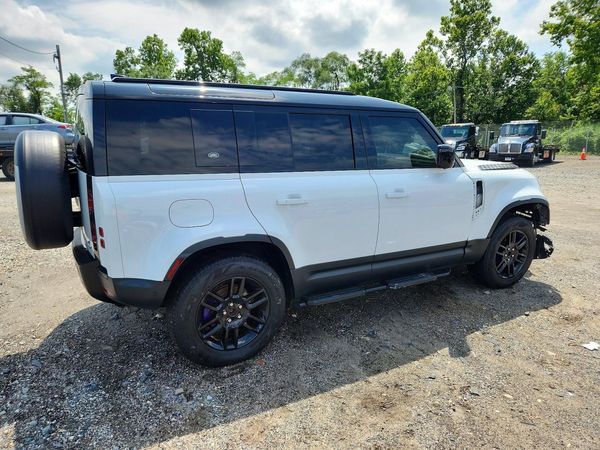 2022 LAND ROVER DEFENDER 110 S