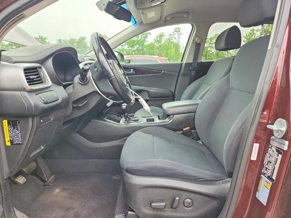 2018 KIA SORENTO L, LX