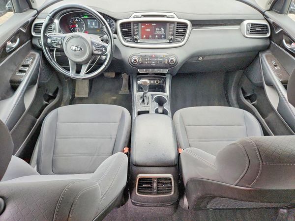 2018 KIA SORENTO L, LX