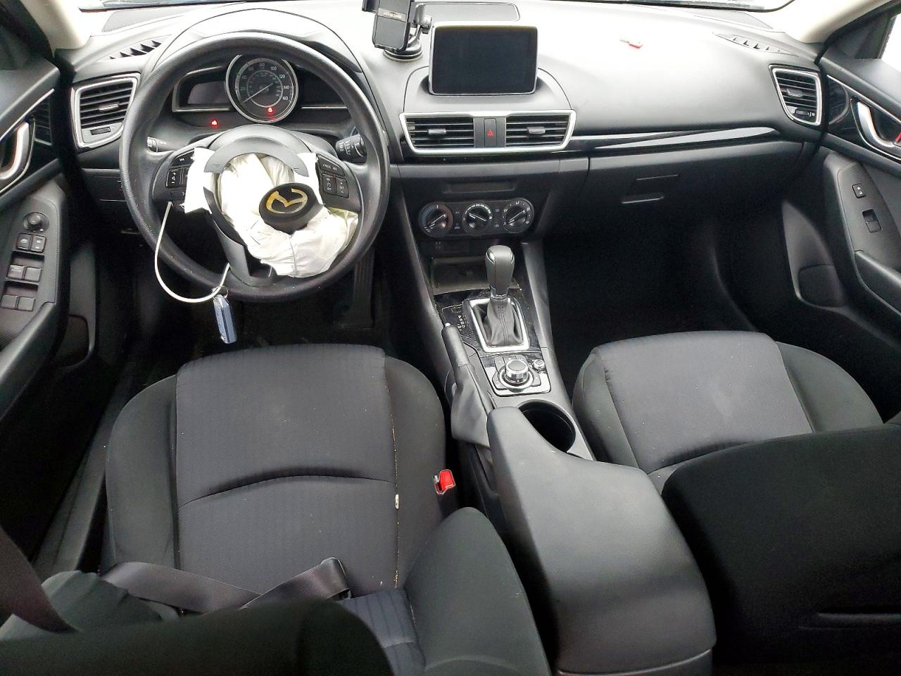 2016 MAZDA 3 SV/Base