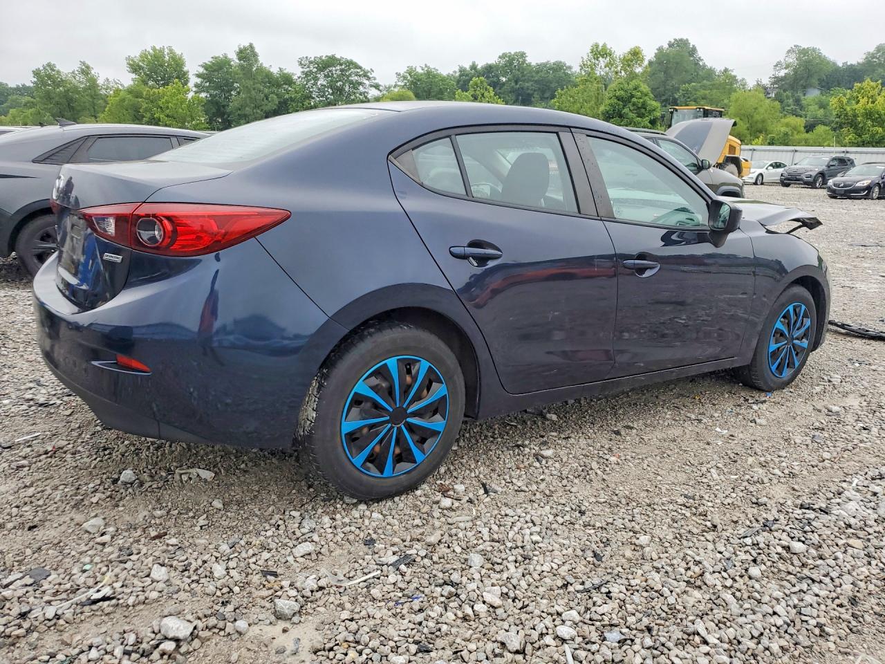 2016 MAZDA 3 SV/Base