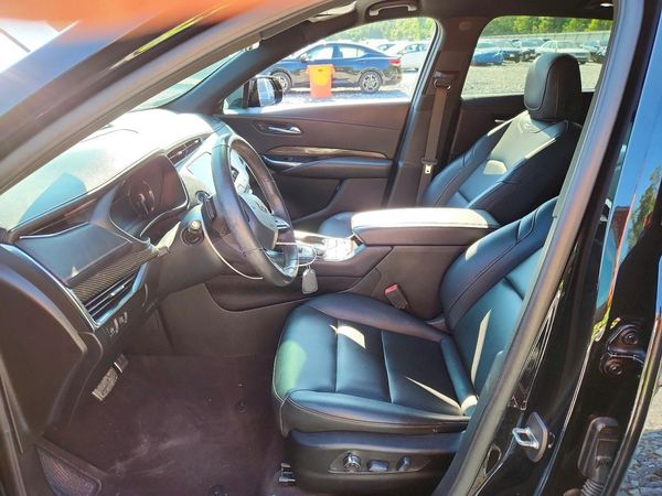 2019 CADILLAC XT4 Sport