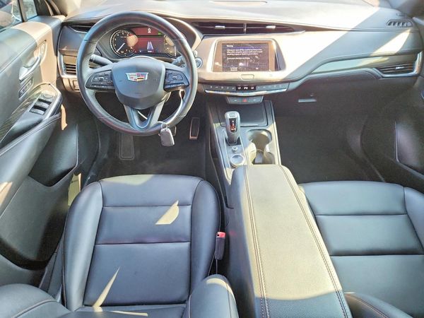 2019 CADILLAC XT4 Sport