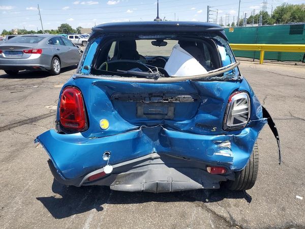 2022 MINI COOPER