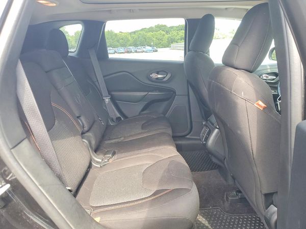 2016 JEEP CHEROKEE LATITUDE 4X4