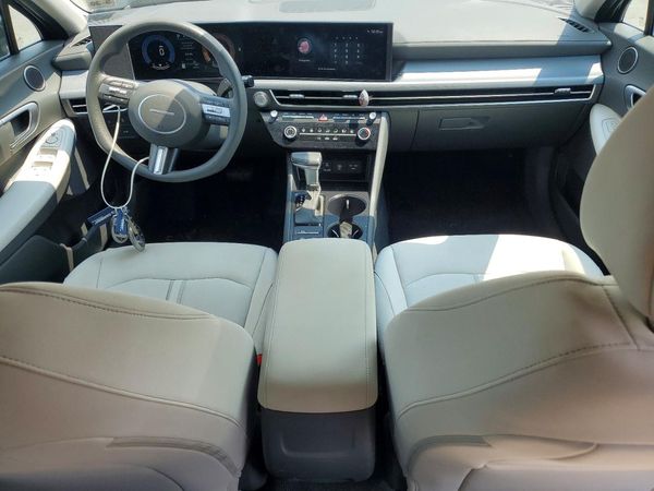 2025 HYUNDAI SONATA