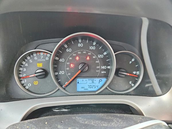 2016 TOYOTA RAV4 LE (X Grade)
