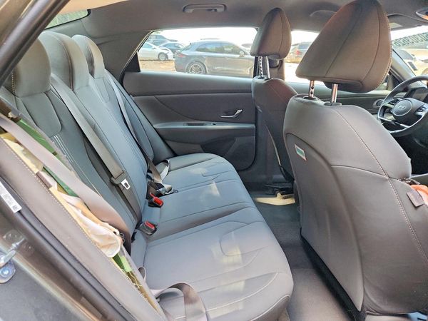 2026 HYUNDAI ELANTRA