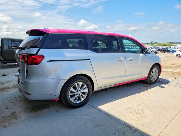 2018 KIA SEDONA LX