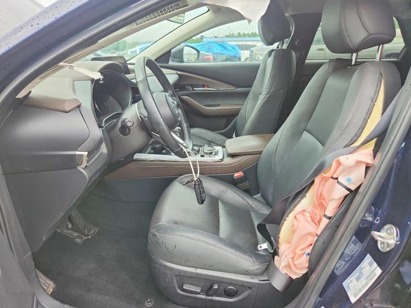 2023 MAZDA CX-30 Premium Package