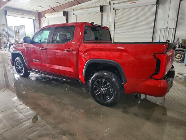 2025 TOYOTA TUNDRA SR5