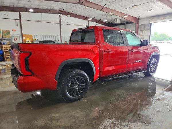 2025 TOYOTA TUNDRA SR5