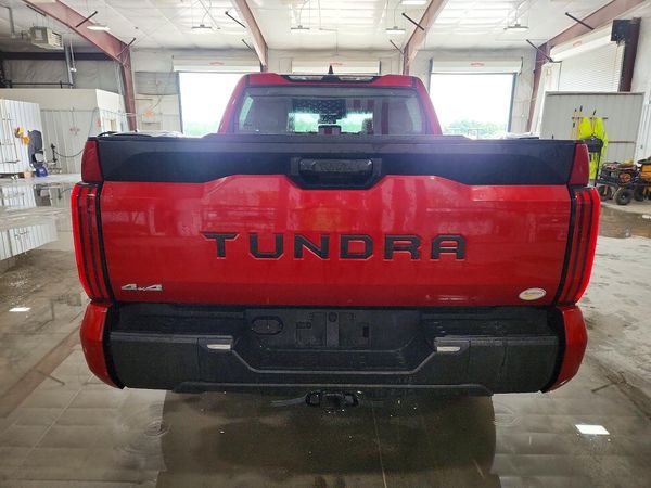 2025 TOYOTA TUNDRA SR5