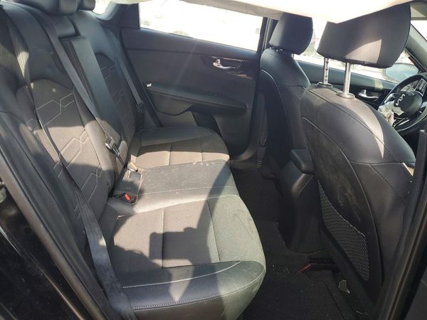 2024 KIA FORTE GT Line