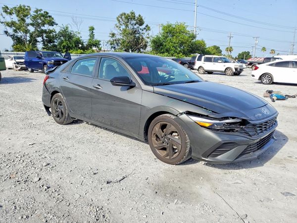 2026 HYUNDAI ELANTRA