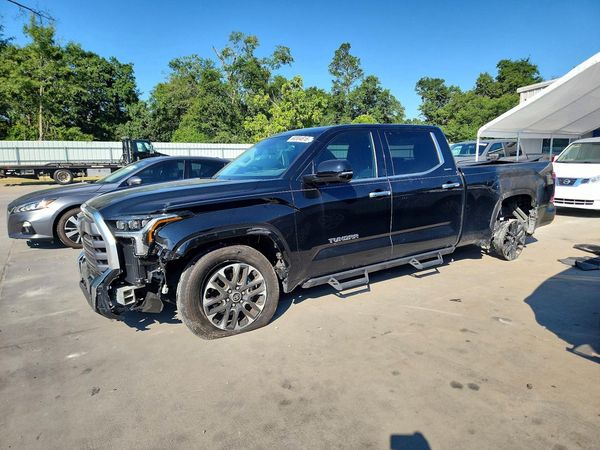 2024 TOYOTA TUNDRA Limited