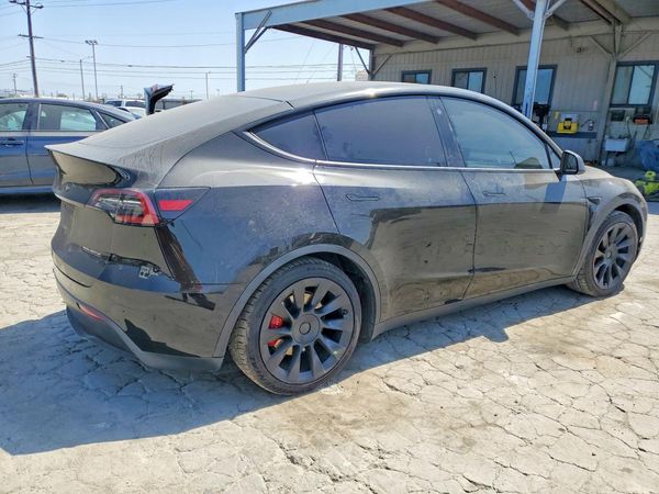 2022 TESLA MODEL Y