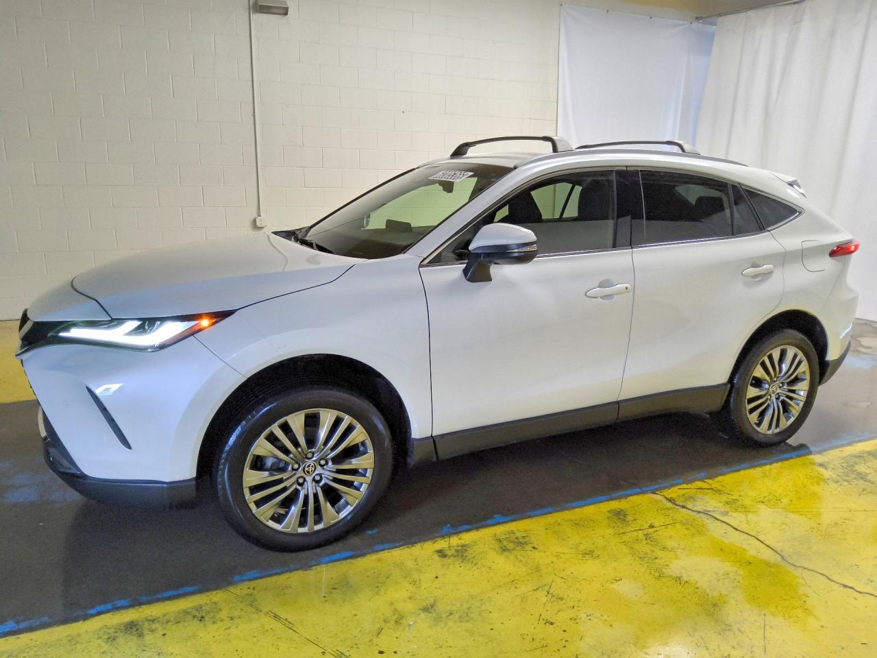 2022 TOYOTA VENZA
