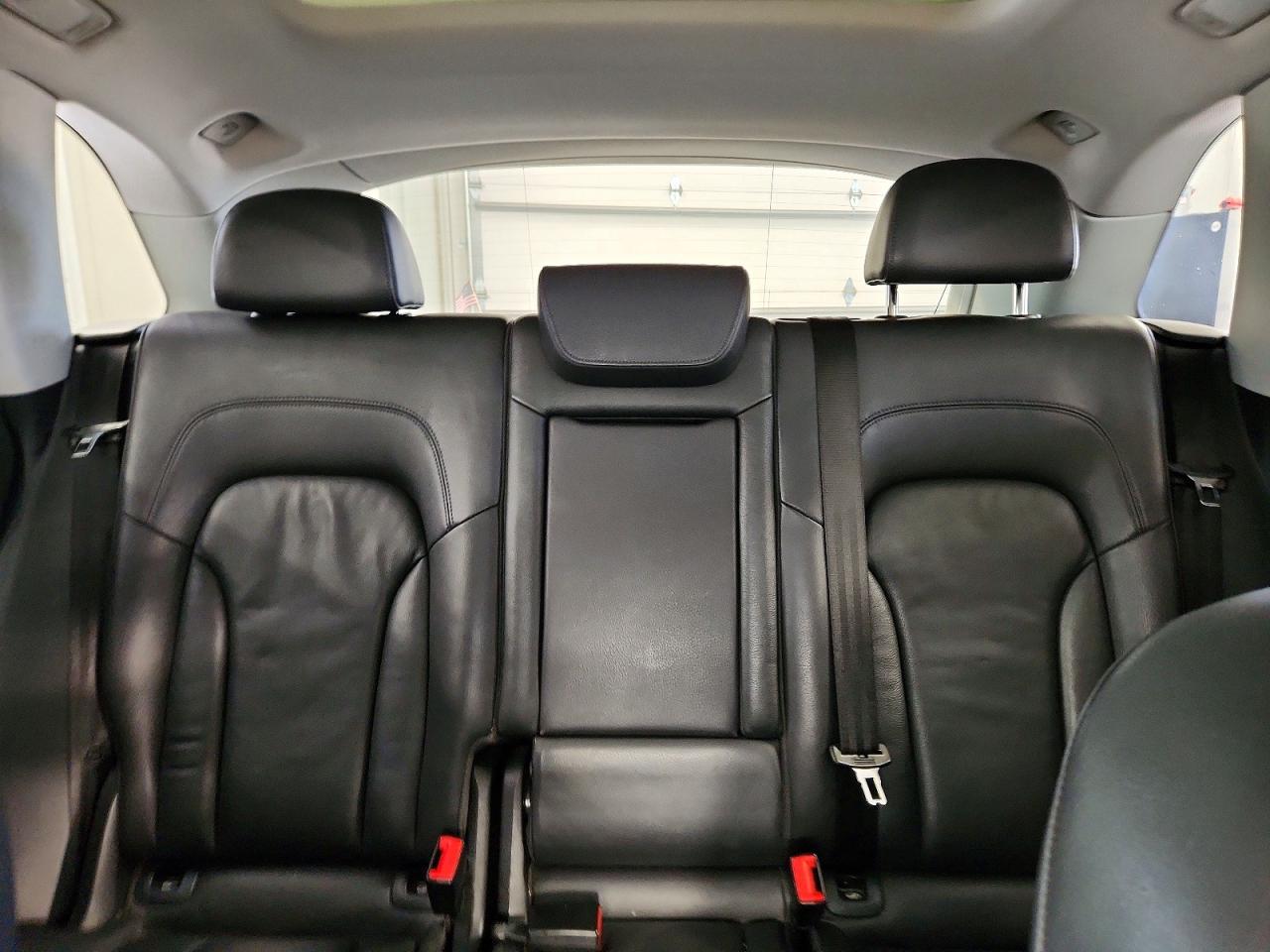 2013 AUDI Q5 Premium Hybrid