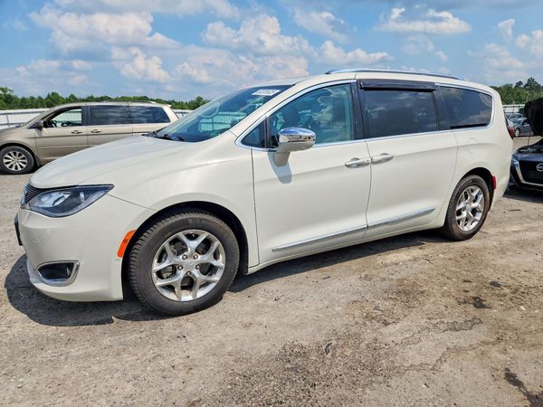 2017 CHRYSLER PACIFICA