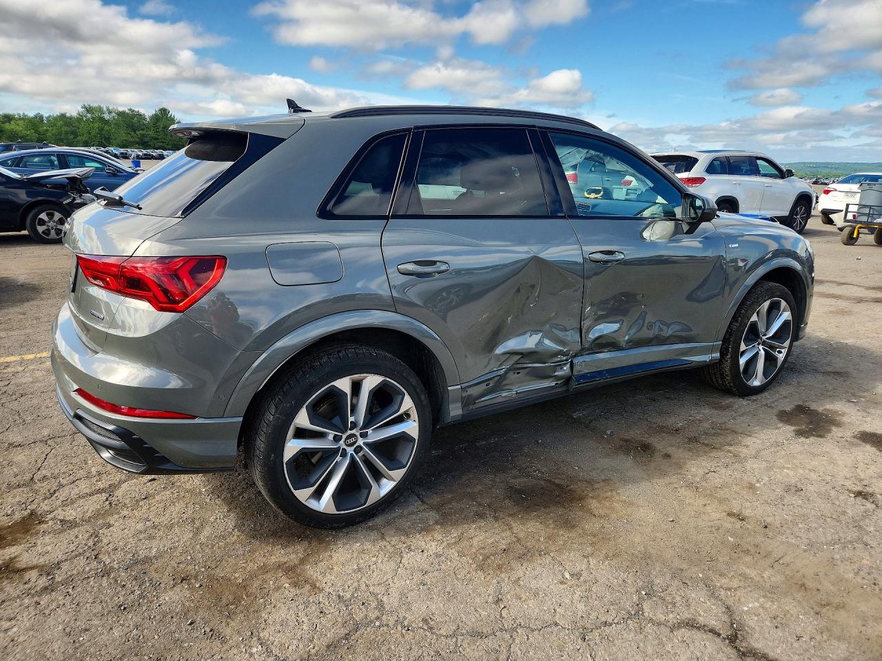 2021 AUDI Q3
