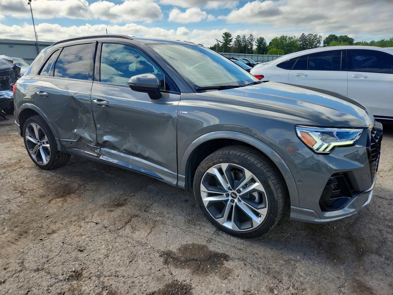 2021 AUDI Q3