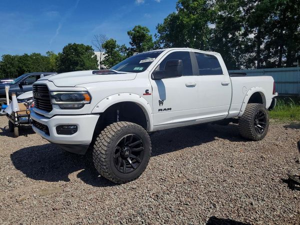 2023 RAM 3500 LARAMIE CREW CAB 4X4