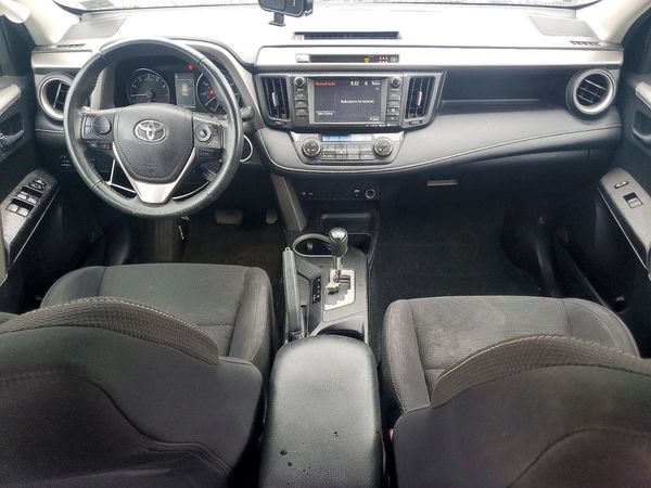 2017 TOYOTA RAV4 XLE