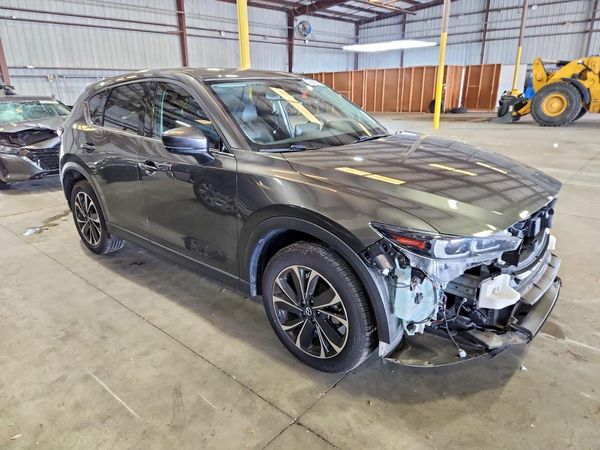 2022 MAZDA CX-5 Premium Package