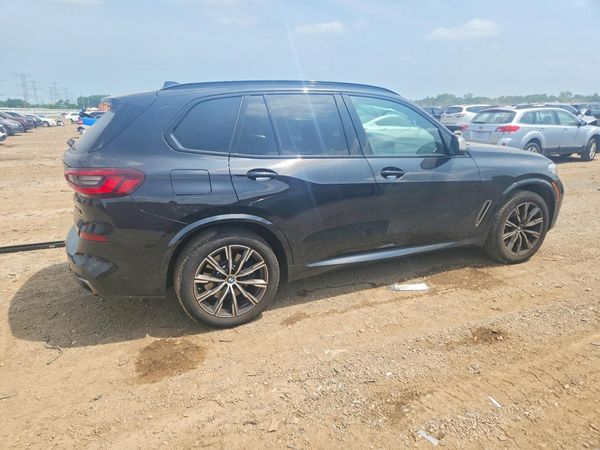 2022 BMW X5 M50i