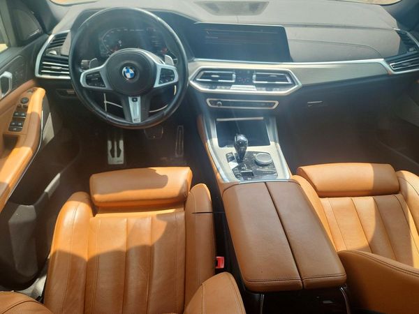 2022 BMW X5 M50i