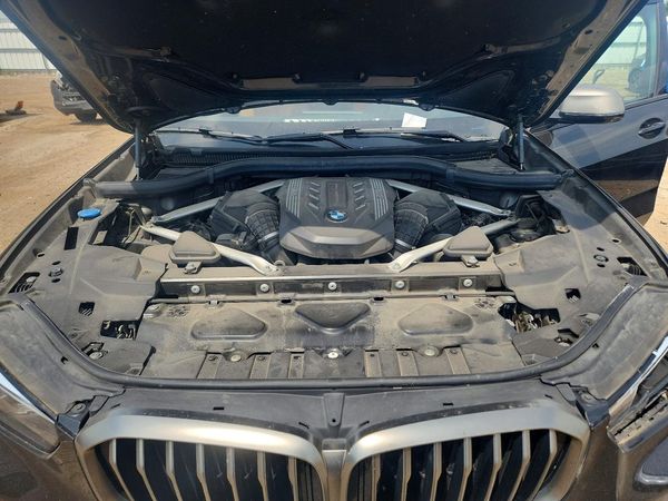 2022 BMW X5 M50i