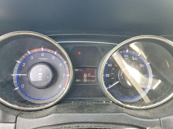2013 HYUNDAI SONATA