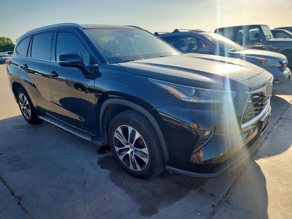 2021 TOYOTA HIGHLANDER