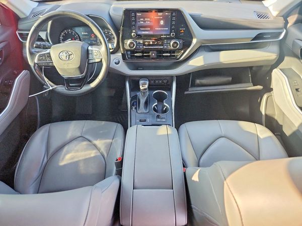 2021 TOYOTA HIGHLANDER