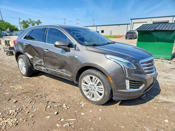 2019 CADILLAC XT5 Premium Luxury