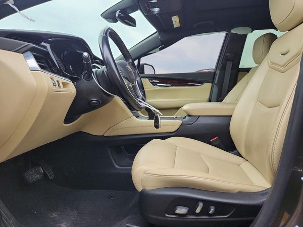 2019 CADILLAC XT5 Premium Luxury