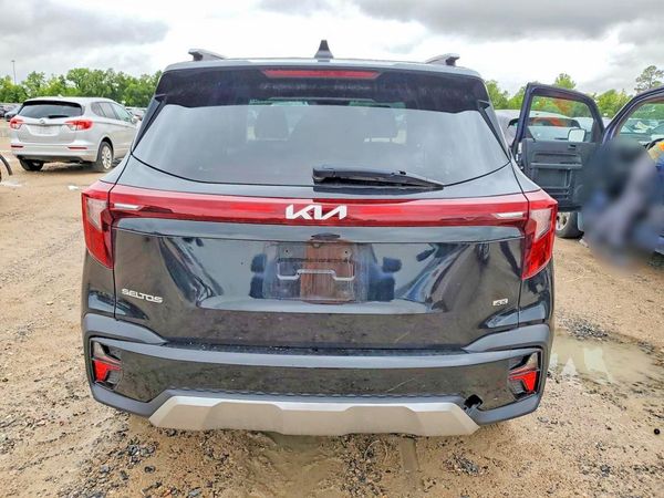 2024 KIA SELTOS S, X-Line