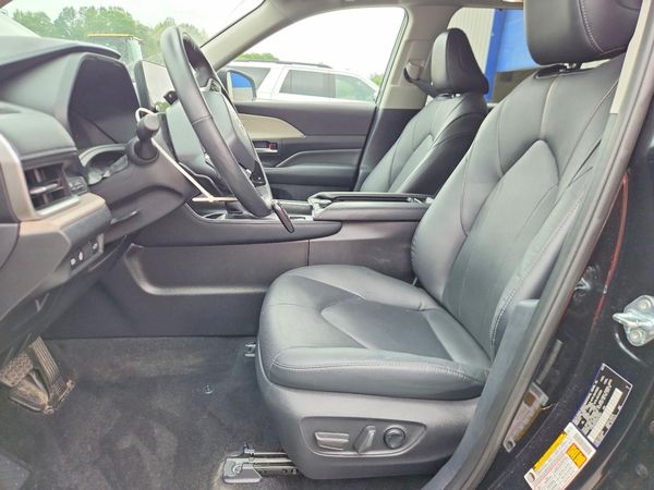 2025 TOYOTA GRAND HIGHLANDER