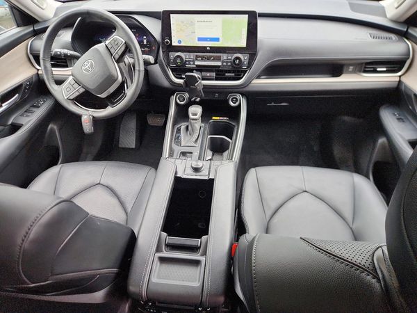 2025 TOYOTA GRAND HIGHLANDER