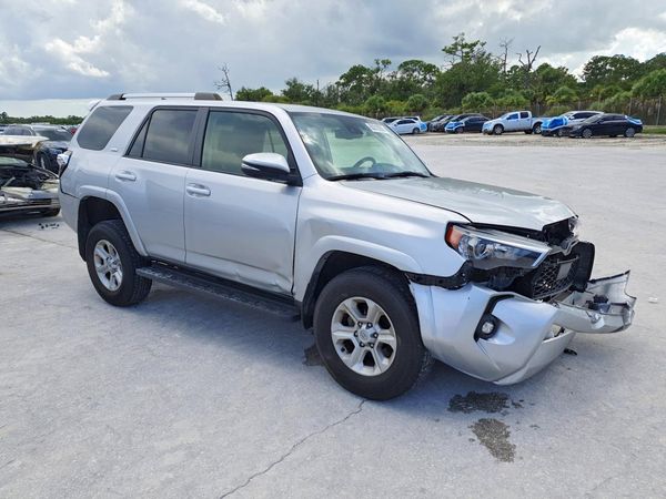 2023 TOYOTA 4RUNNER SR5 Prem