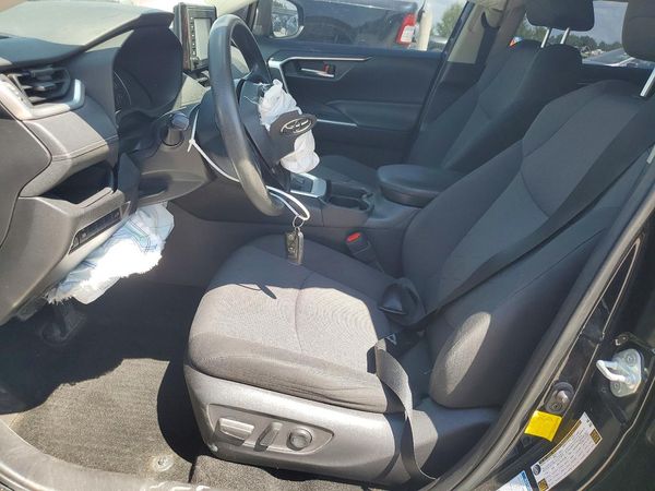 2019 TOYOTA RAV4 XLE / XLE Premium 4WD