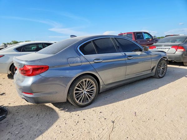 2018 BMW 530