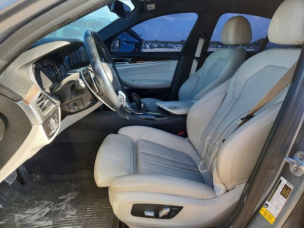 2018 BMW 530