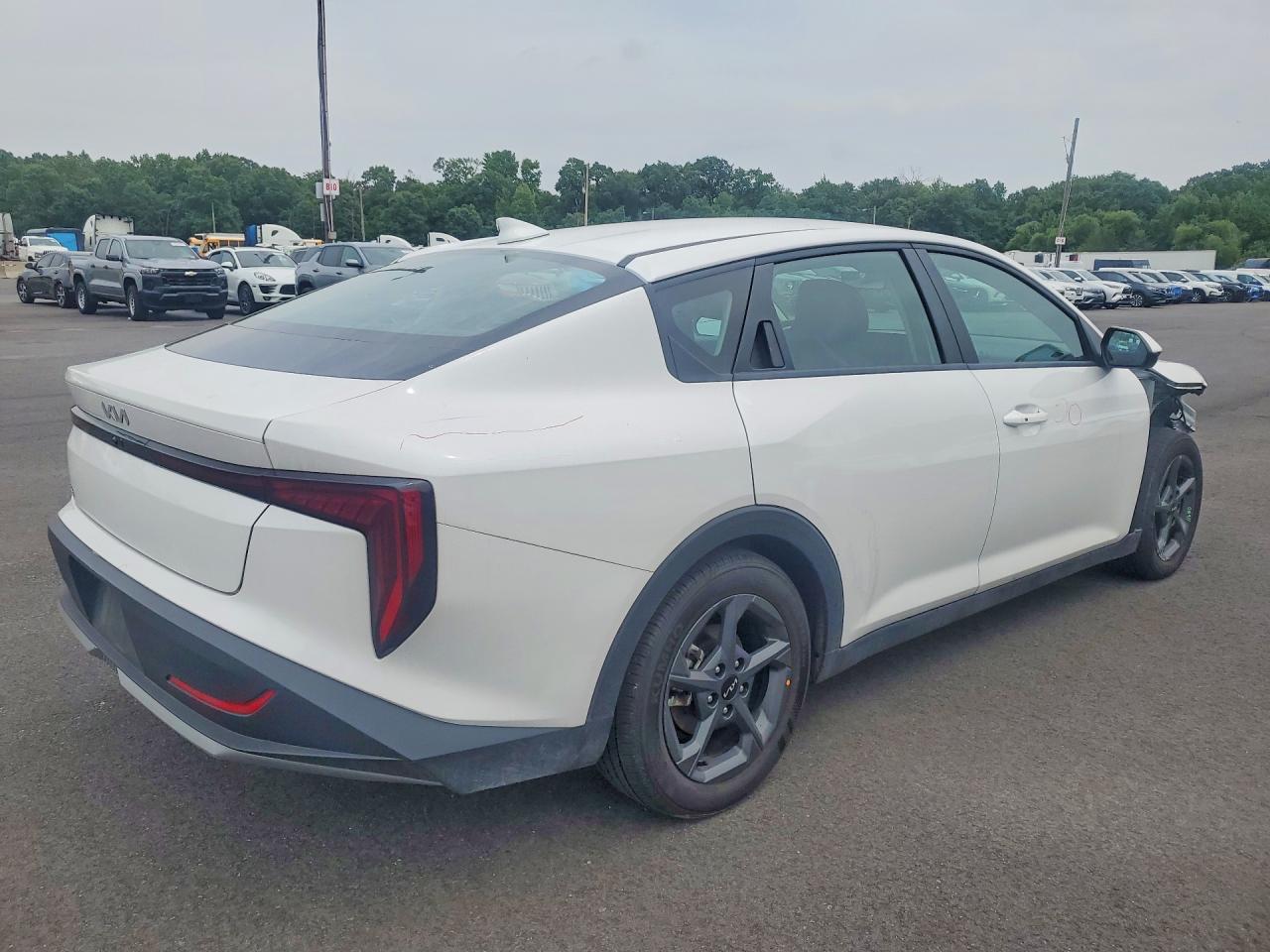 2026 KIA K4 LX, LXS