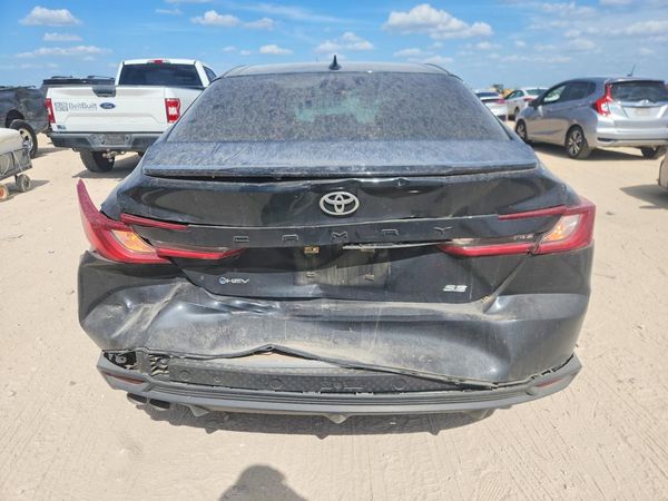 2025 TOYOTA CAMRY