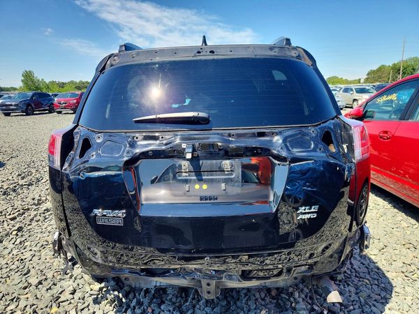 2018 TOYOTA RAV4 Adventure/XLE